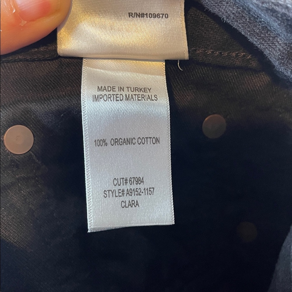 Agolde Clara Wide Leg High-Rise Jeans in Washed Black - Picture 8 of 8